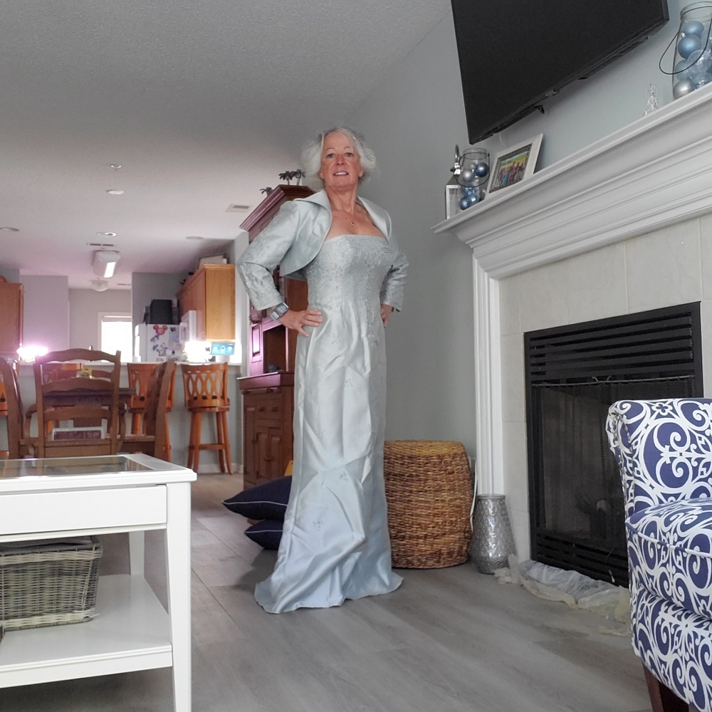 Light blue satin gown with jacket - Picture 1 of 3